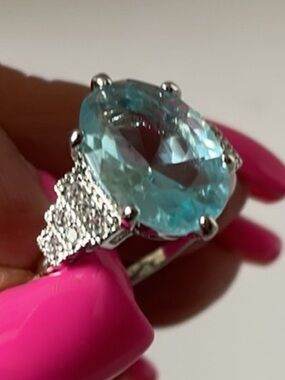 NWOT Silver Cocktail Ring with Turquoise Crystal.